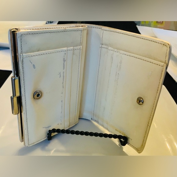 Burberry Vintage Wallet - Picture 8 of 13